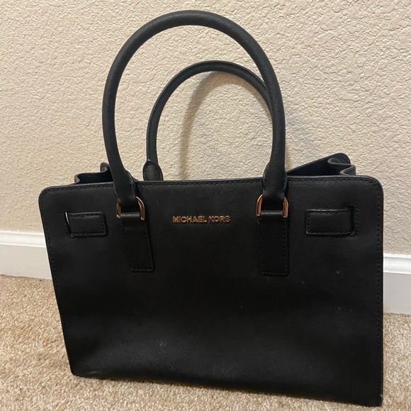 Michael Kors handbag. - Picture 3 of 4